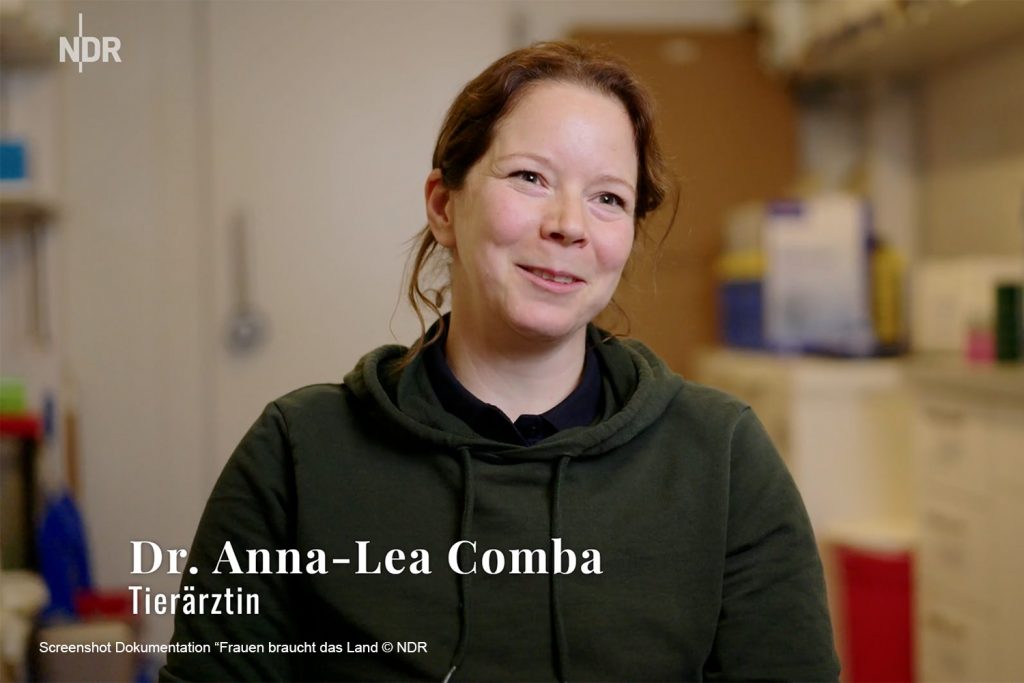 Anna-Lea ist Tierärztin für Großtiere und hat im ammerland ihr Glück gefunden.